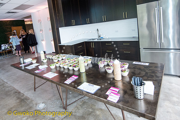 Main Room: Lounge